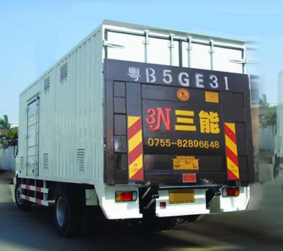 五菱小貨車裝尾板，讓運輸更輕松！